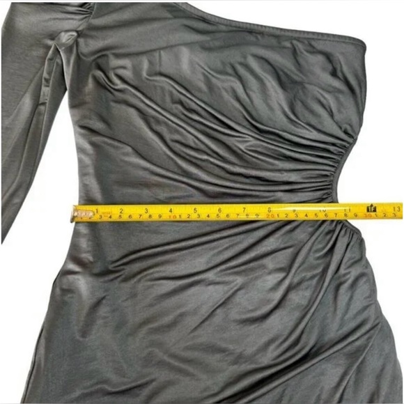 Karshians BEBE Goddess Cocktail Party Fitted One Sleeve Dress - Picture 11 of 12